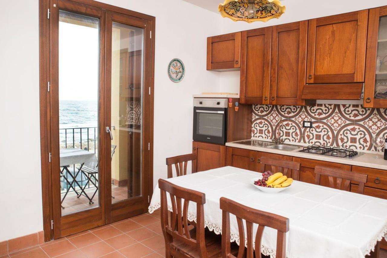 Casa Vacanza "La Piazzetta" Марцамеми Экстерьер фото